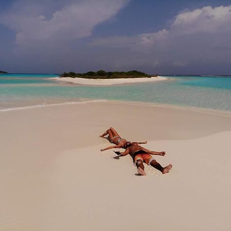 Surfretreat Ξενοδοχείο Bodufolhudhoo Εξωτερικό φωτογραφία